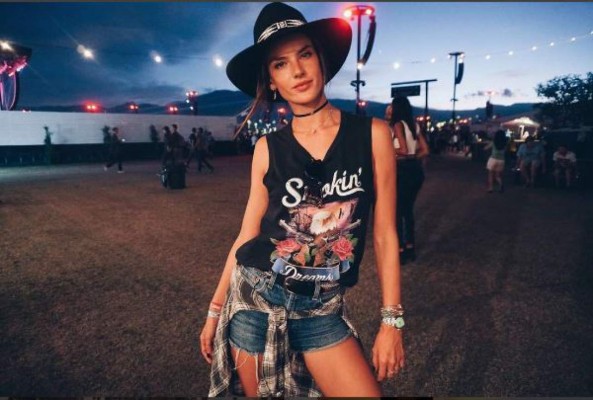 Alessandra Ambrosio, la mamá más sexy de la industria del modelaje