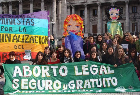 Congreso debatirá despenalización del aborto