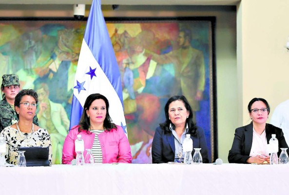 Jóvenes de CA analizarán embarazo temprano