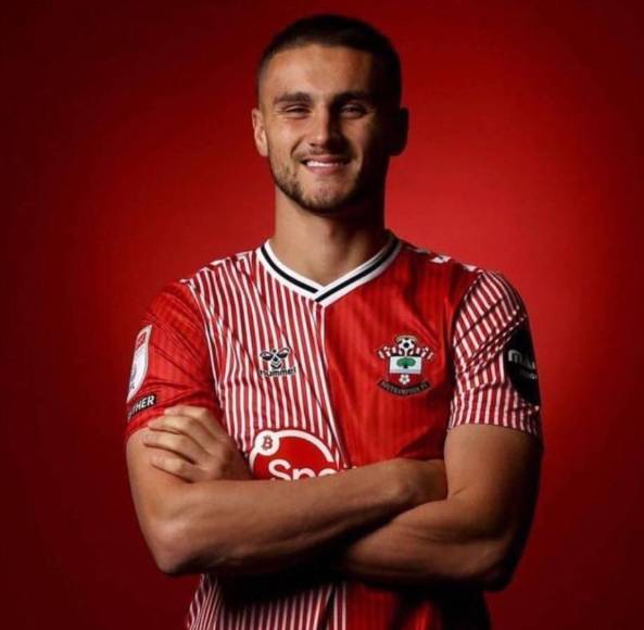 Fichajes: Real Madrid y Barcelona confirman alta y Mbappé se inclina por otro club