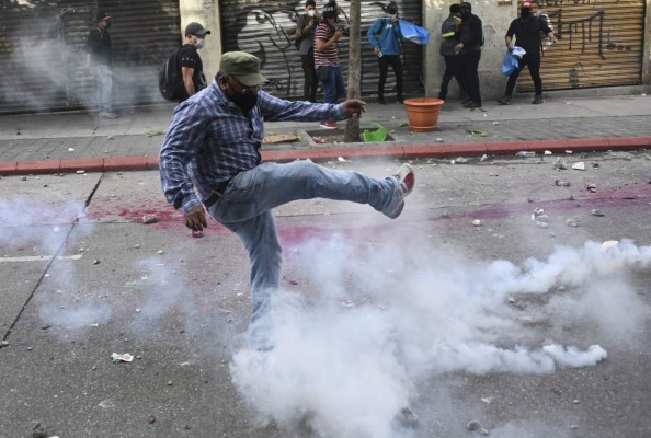 FOTOS: 14 datos para entender las masivas protestas en Guatemala