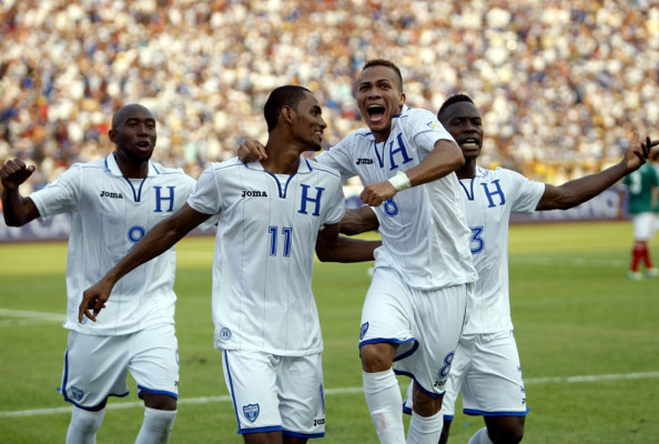 Empate de infarto de Honduras ante México