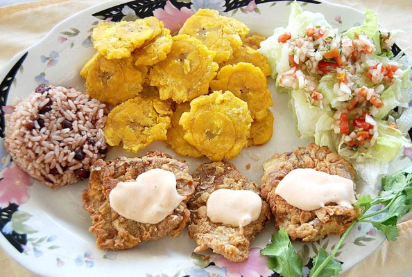 Deliciosa comida típica de la costa hondureña