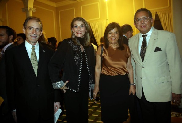 Día nacional de Argentina con los acordes de la Orquesta Filarmónica Nacional de Honduras
