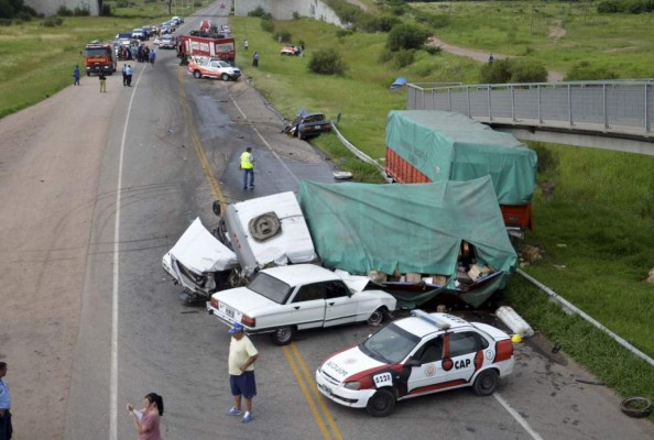 Bolivia: Ocho muertos en el peor accidente vial de principios de 2016