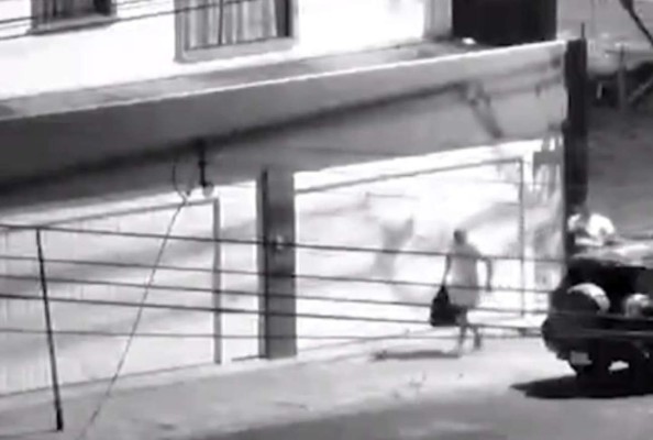 Supuesto socio del 'Negro Lobo' no ha sido extraditado a EEUU, aparece en TV en Roatán