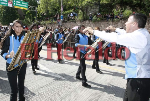 Estos son los colegios ganadores de los desfiles patrios 2017