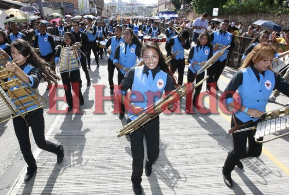 Estos son los colegios ganadores de los desfiles patrios 2017