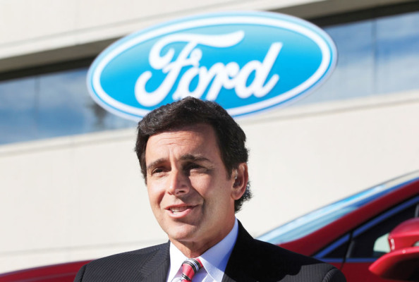 Crece el perfil del número 2 de Ford como sucesor de Mulally