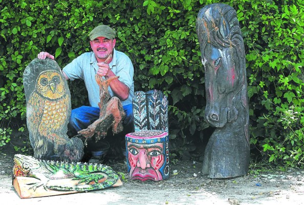 El taller que convierte los troncos en obras de arte