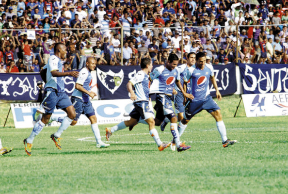 Motagua se duerme y el Necaxa se aviva