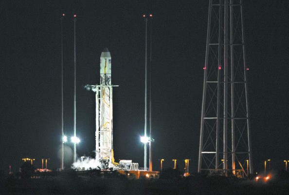 Explota cohete que portaba cápsula con destino a EEI