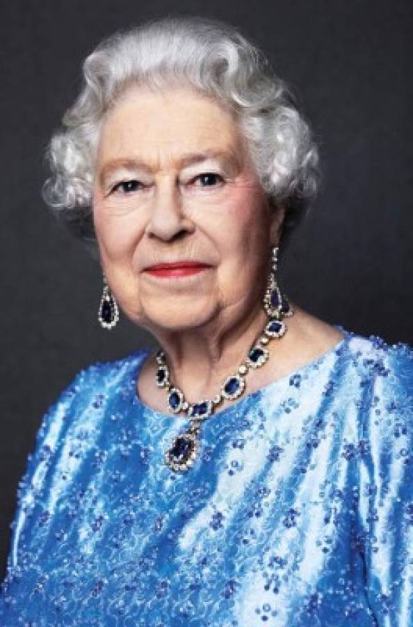 Con esta imagen de la Reina se le felicitó en Twitter. Foto: AFP