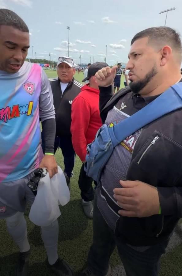 ¡Captados! Futbolistas de Olimpia y Motagua son vistos en liga burocrática en USA