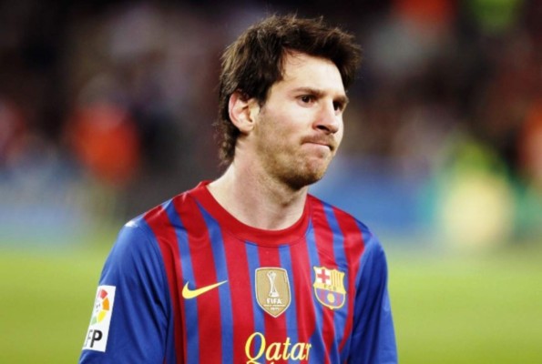 Barcelona pierde 1-0 con Granada y se aleja del título