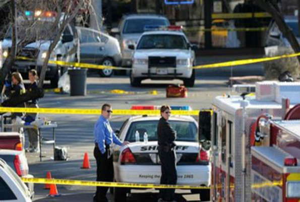 Dos muertos y 22 heridos en tiroteo en Texas