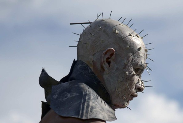 Fiesta de las artes escénicas en las calles de medellín