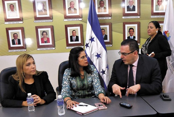 El CNE recibirá censo provisional depurado este día
