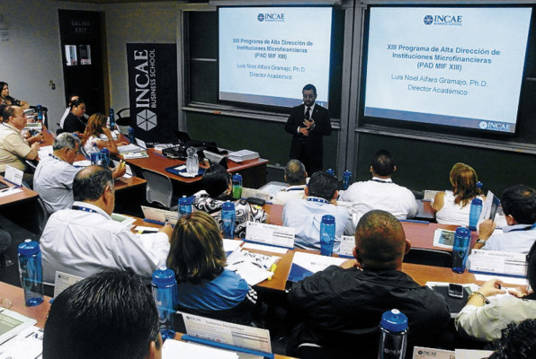 Viva en Tegucigalpa una clase gratuita con Incae