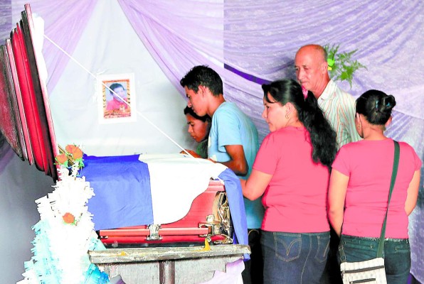 Santa Bárbara llora crimen contra menor