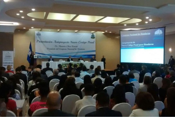 Congreso inicia proceso para un nuevo Código Penal