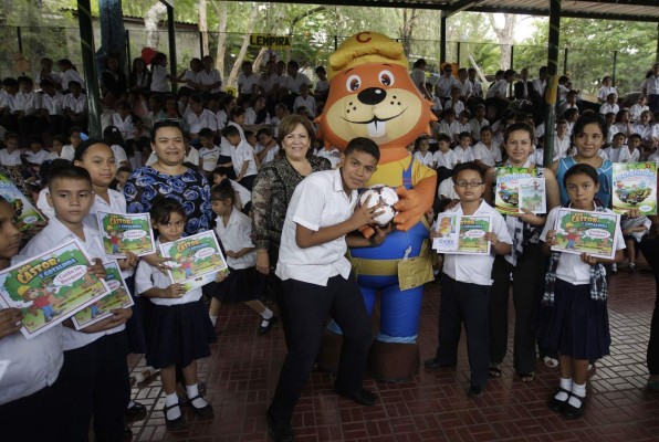 Niños refuerzan su campaña en un 2x3