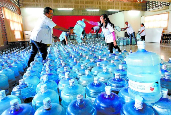 Honduras: 2,500 botellones listos para Teletón