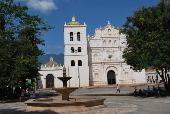 Feriado de octubre dejará más de 1,000 millones de lempiras al país