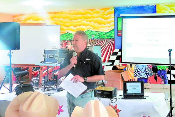 Honduras: Promueven unidad de campesinos