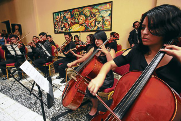 UNAH inaugura nuevo Centro de Arte y Cultura