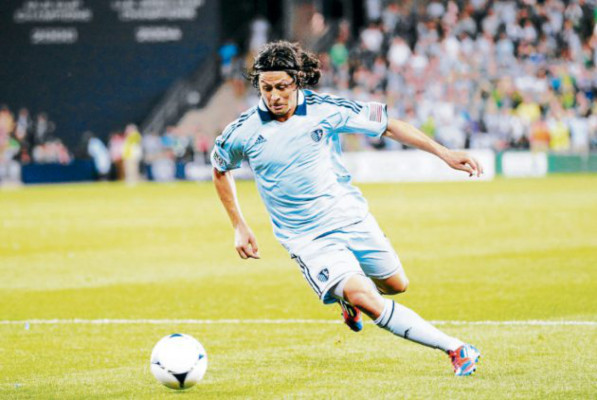 Roger Espinoza firmará este miércoles con Wigan