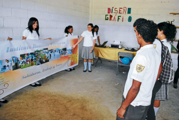 Estudiantes presentan cortometrajes en Comayagua
