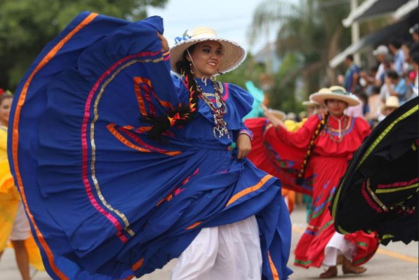 FOTOS: Color, alegría y belleza en el carnaval de Tegucigalpa
