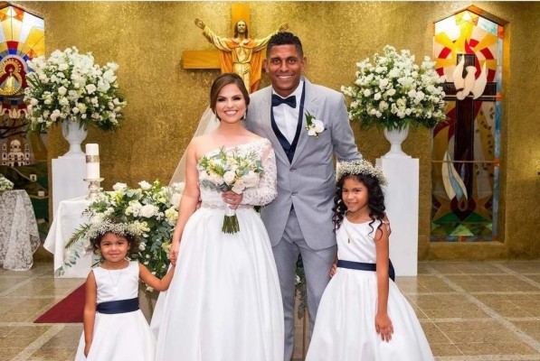 FOTOS: Así han transcurrido los primeros dos años de matrimonio entre el futbolista Carlo Costly y Tita Torres  