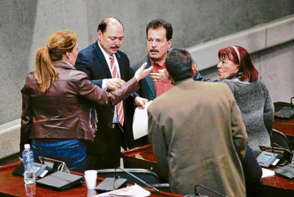 Liberales descartan candidatura única