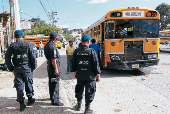 Autobús sin frenos provoca accidente en Comayagüela