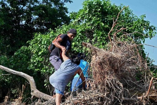 Aumenta la presión por evacuar ante potencia de Iota que ya es categoría 5 (FOTOS)
