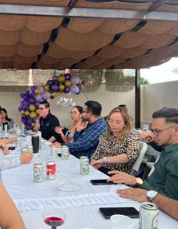 $!Para esta celebración optaron por cervezas nacionales e internacionales, además de vino y botellas de licor para satisfacer todos los paladares.