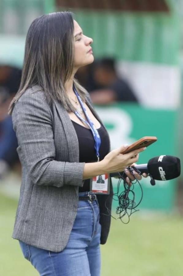Bellas chicas engalanaron y un fenomenal ambiente se vivió en el estadio Yankel Ronsenthal