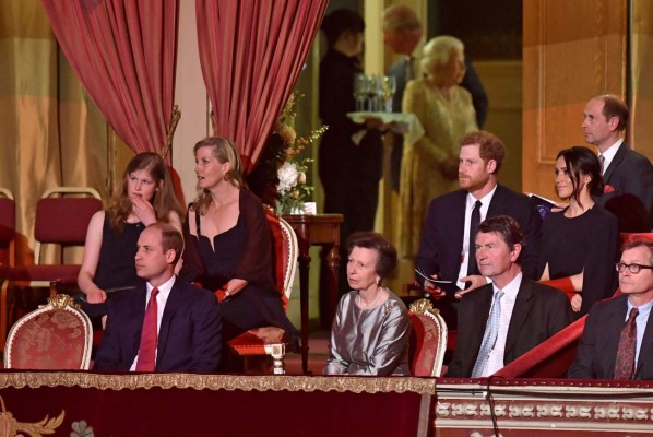 FOTOS: Así celebró la Reina Isabel II su cumpleaños 92