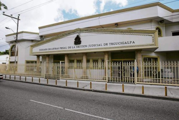 Presentan requerimiento contra estudiantes por toma en la UNAH