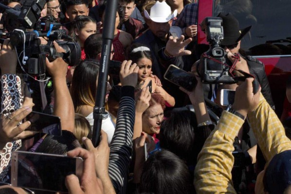 Video: Hombre muere arrollado durante carrera de caballos en la fiesta de la quinceañera Rubí