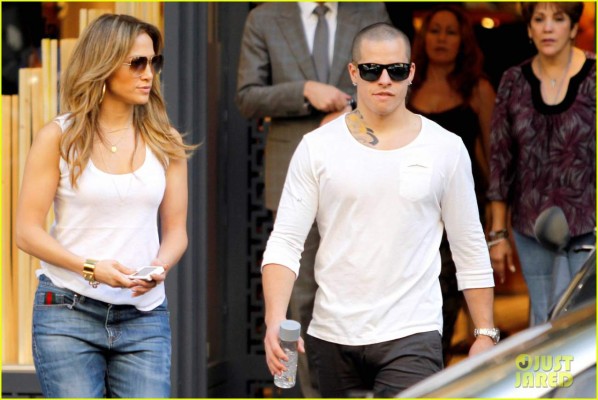 JLo estaría nuevamente rendida en los brazos de Casper Smart
