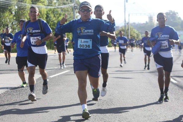 Más de 4 mil participantes se dieron cita en la Primera Carrera del Policía Hondureño