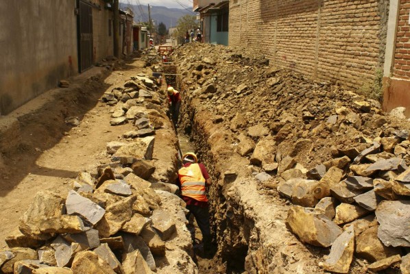 Invierten L 327 millones en obras de desarrollo comunal