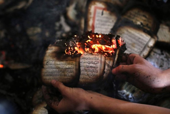 Israelíes incendian mezquita de Cisjordania