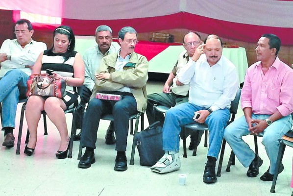 Diputada renuncia a Libre y pasa al PL