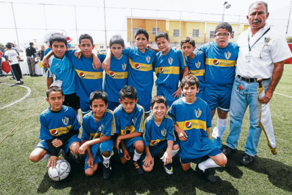 La Copa Bimbo arrancó con nueve juegos