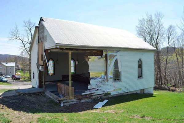 Cierra iglesia en EEUU por atraer los choques de camiones&nbsp;
