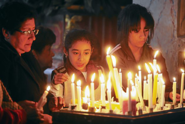 Santa Lucía celebra con alegría y devoción su tradicional feria